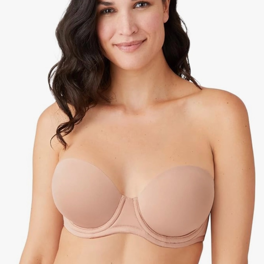 40H Wacoal Red Carpet Strapless Bra. New with Tags. Never worn
